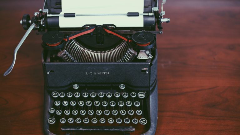 Read more about the article Häufige Rechtschreib- und Grammatikfehler und die dazugehörigen Regeln