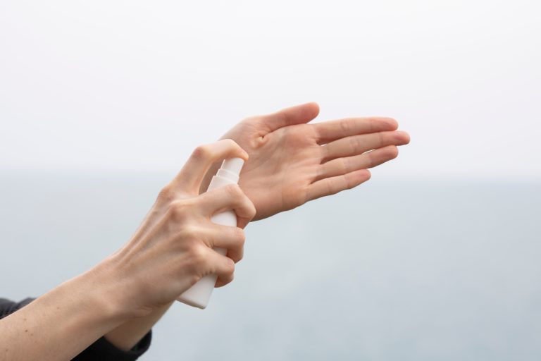 Read more about the article Achtung Alk – oder meine Desinfektionsmittelphobie